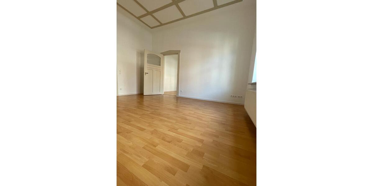 Erdgeschoßwohnung Naumburg (Saale) - 5 Zimmer, 117 m&sup2;, 1.203&euro; | Angebot:25961524