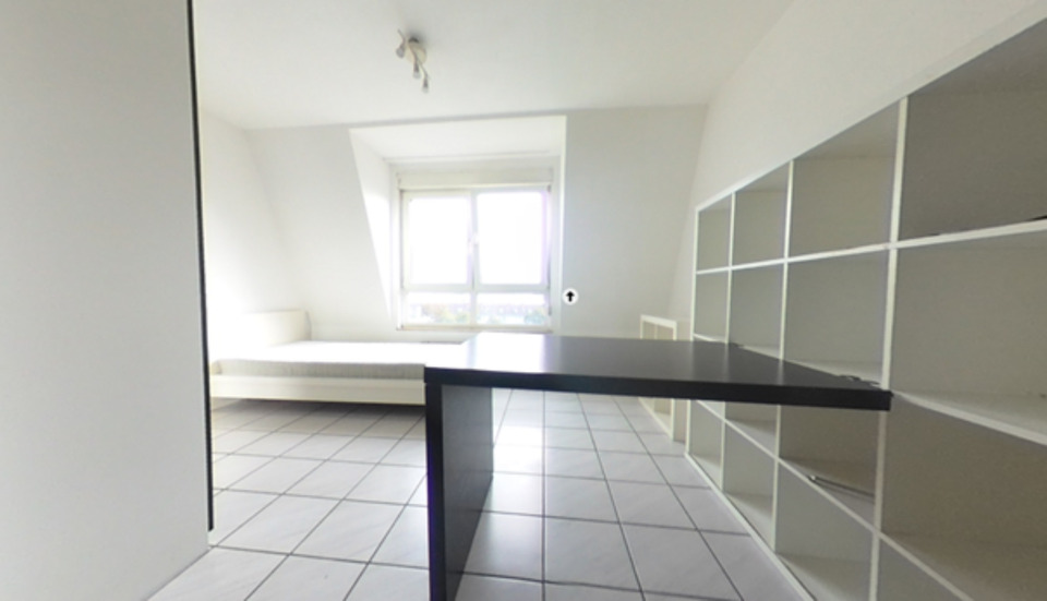 Etagenwohnung Ludwigshafen am Rhein - 1 Zimmer, 20 m&sup2;, 310&euro; | Angebot:24368016