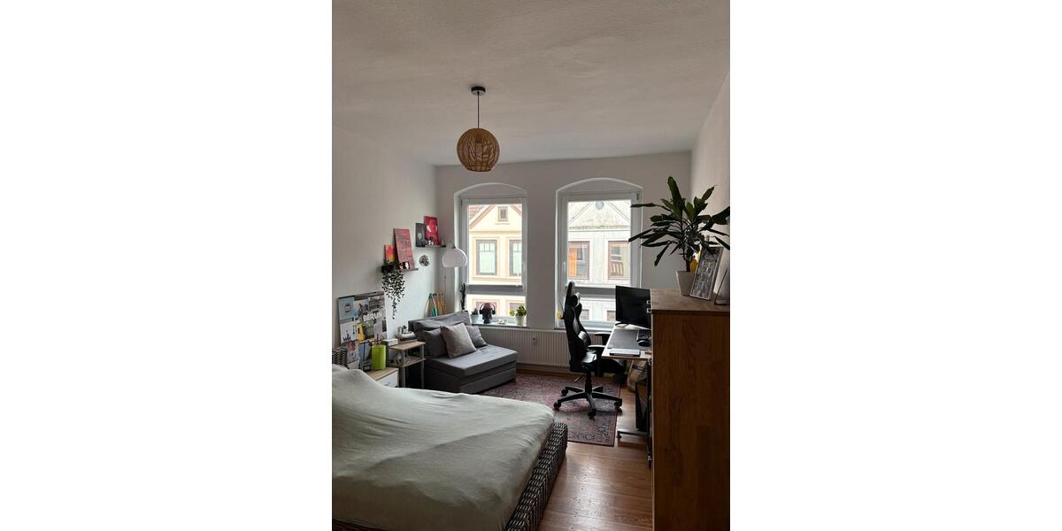 3er-WG | großes, helles Zimmer | Altbau | Holzdielen | ab Dez. 1 zimmer