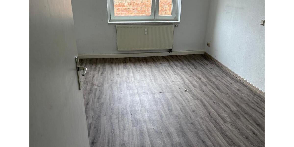 Schöne helle und ab sofort verfügbare, 3 Zimmerwohnung zu vermieten 3 zimmer