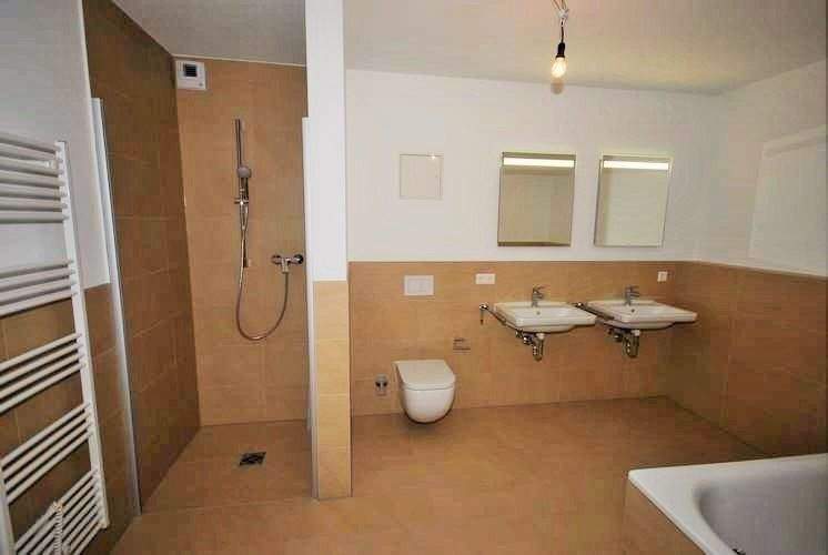 Etagenwohnung Dresden Striesen-Süd - 4 Zimmer, 143 m&sup2;, 1.920&euro; | Angebot:25261965