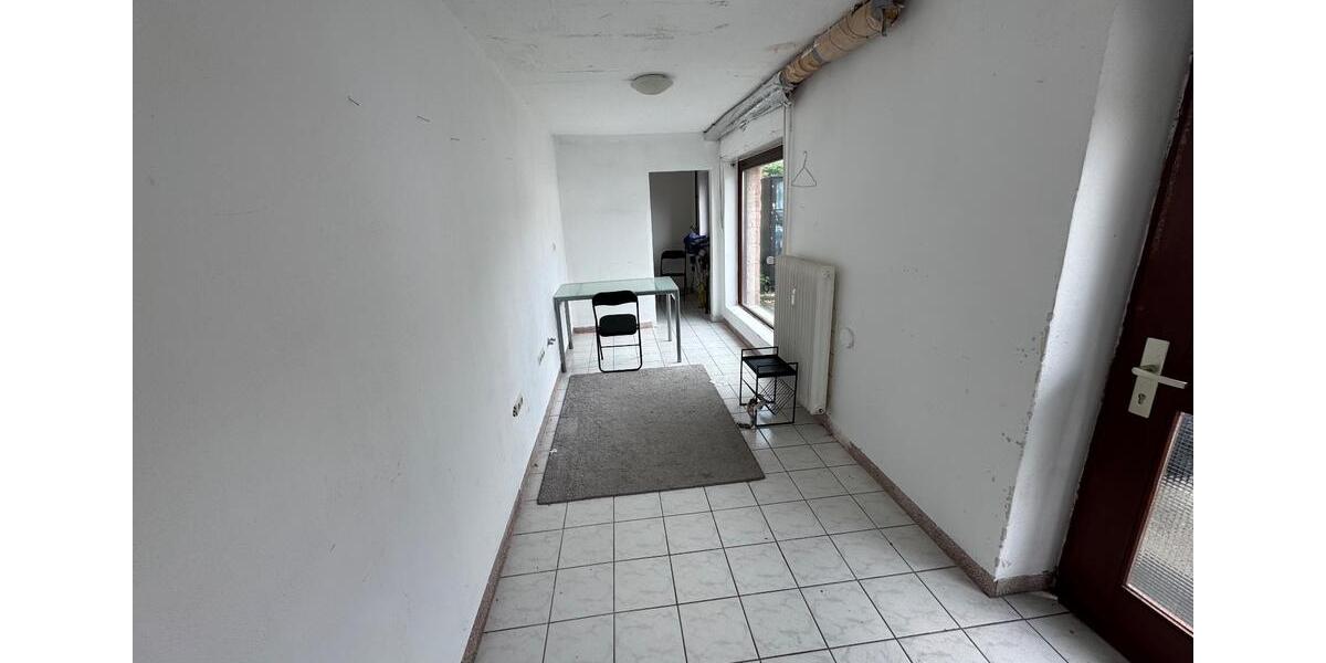 Laden in Zentrale Lage von Linsengericht Eidengesäß zimmer