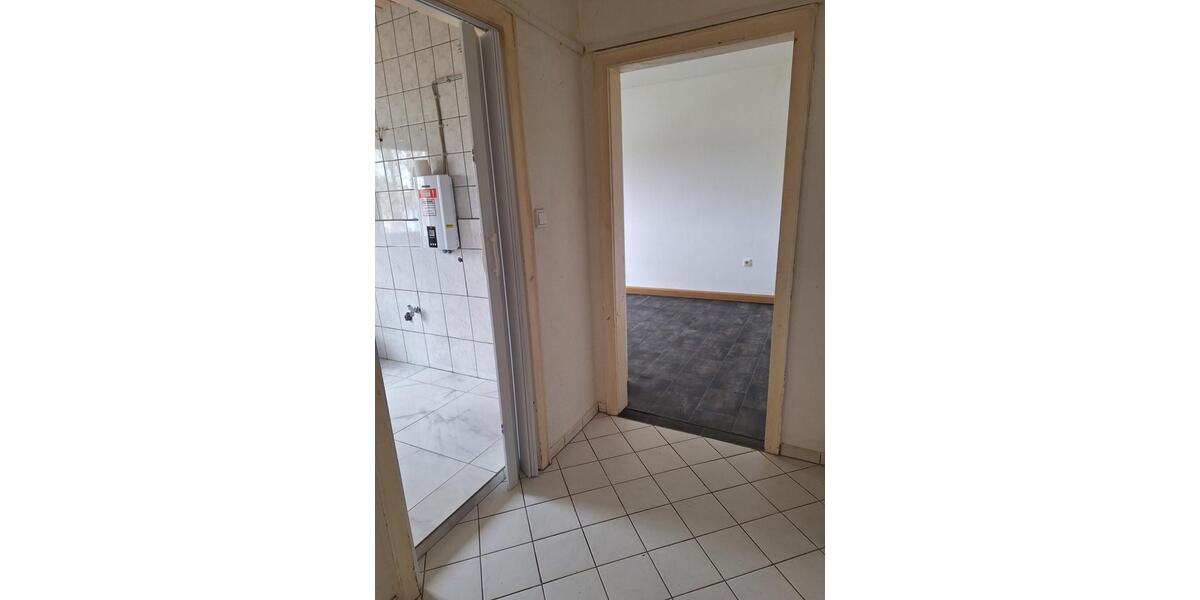 Erdgeschoßwohnung Saarbrücken West - 2 Zimmer, 50 m&sup2;, 430&euro; | Angebot:25103296