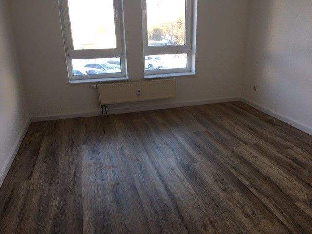 Renovierte 2-Raumwohnung mit Balkon und Einbauküche in Eisenberg 2 zimmer