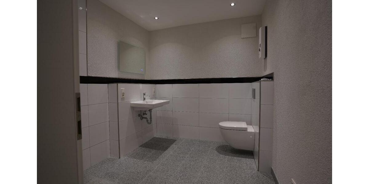 Etagenwohnung Überherrn - 2 Zimmer, 103 m&sup2;, 850&euro; | Angebot:26254544