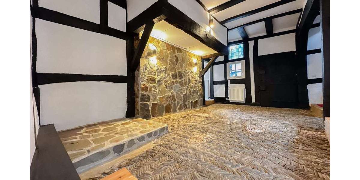 Haus zum Mieten in Euskirchen 2.660 € 190 m² 7 zimmer