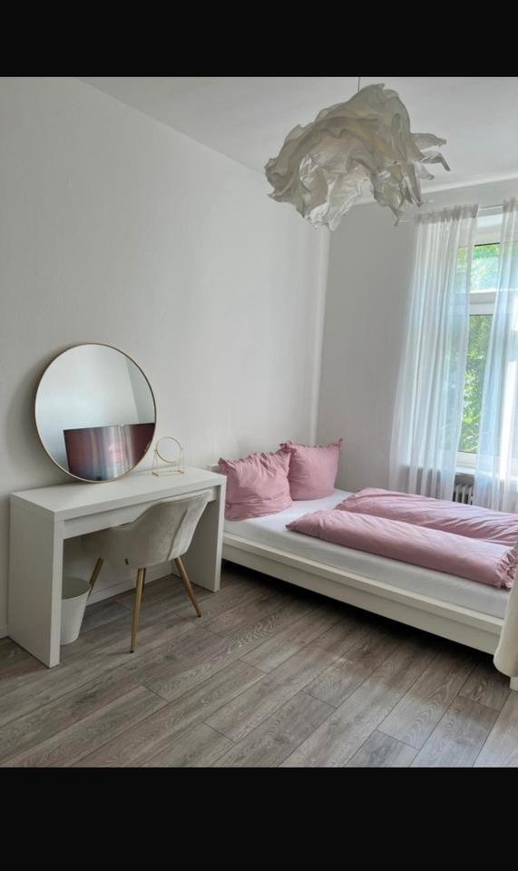 Helles WG- Zimmer in Altbau-Wohnung in Sachsenhausen zimmer