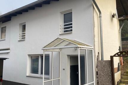 Haus Werdohl - 3 Zimmer, 85 m&sup2;, 600&euro; | Angebot:24846047