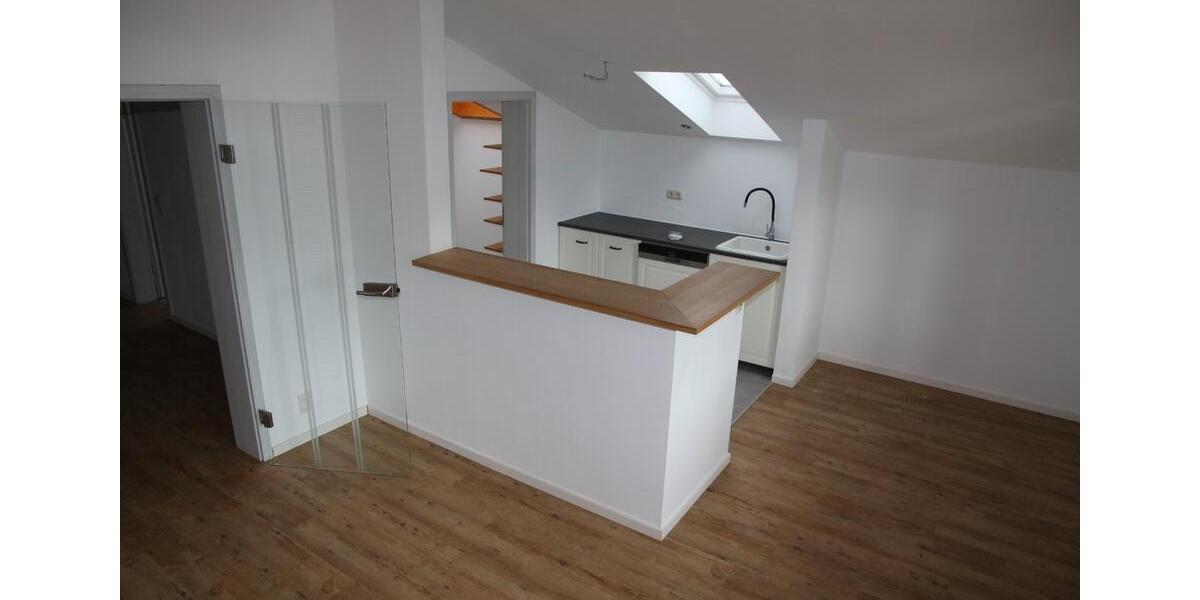 Dachgeschoßwohnung Neubeuern - 4.5 Zimmer, 126 m&sup2;, 1.540&euro; | Angebot:25975861