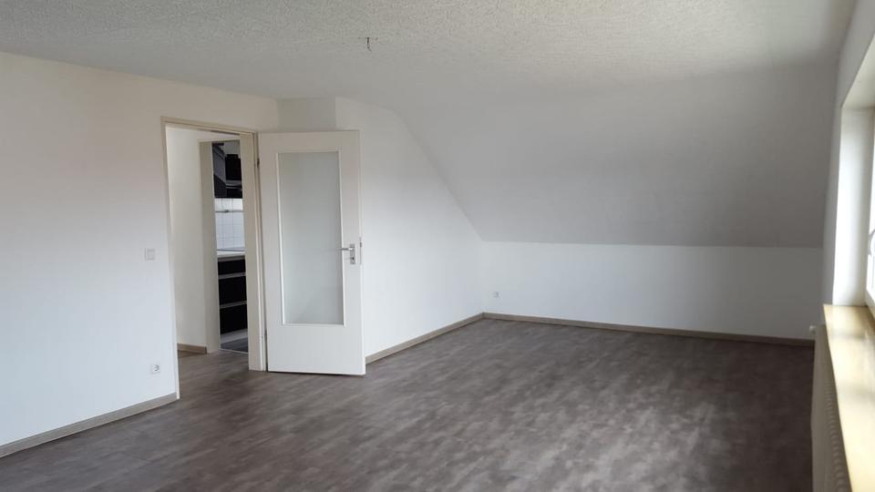 Dachgeschoßwohnung Schifferstadt - 3 Zimmer, 63 m&sup2;, 660&euro; | Angebot:26697689
