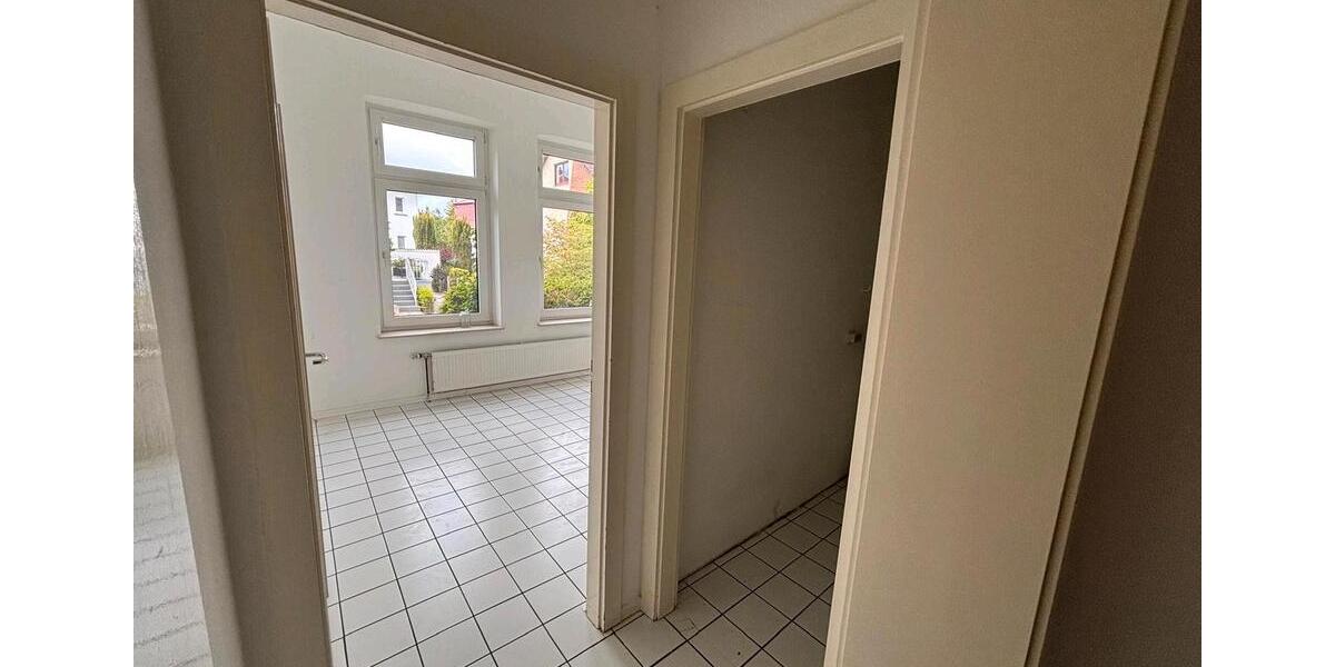 Erdgeschoßwohnung Löhne - 4 Zimmer, 108 m&sup2;, 1.000&euro; | Angebot:26620035