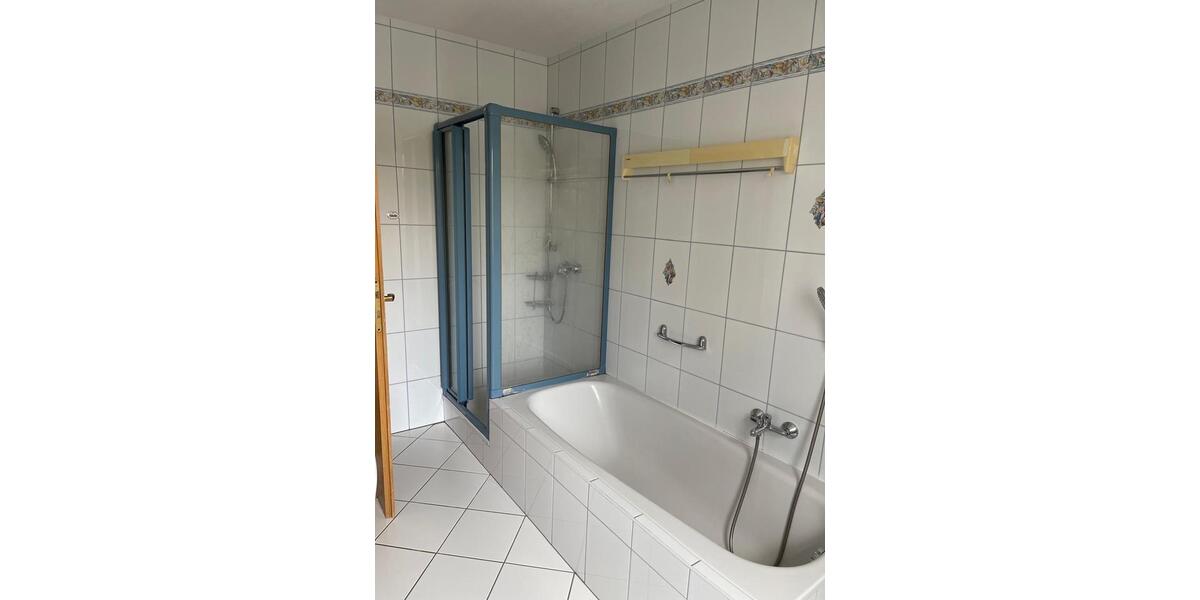 Etagenwohnung Wunsiedel - 3 Zimmer, 80 m&sup2;, 600&euro; | Angebot:24802597