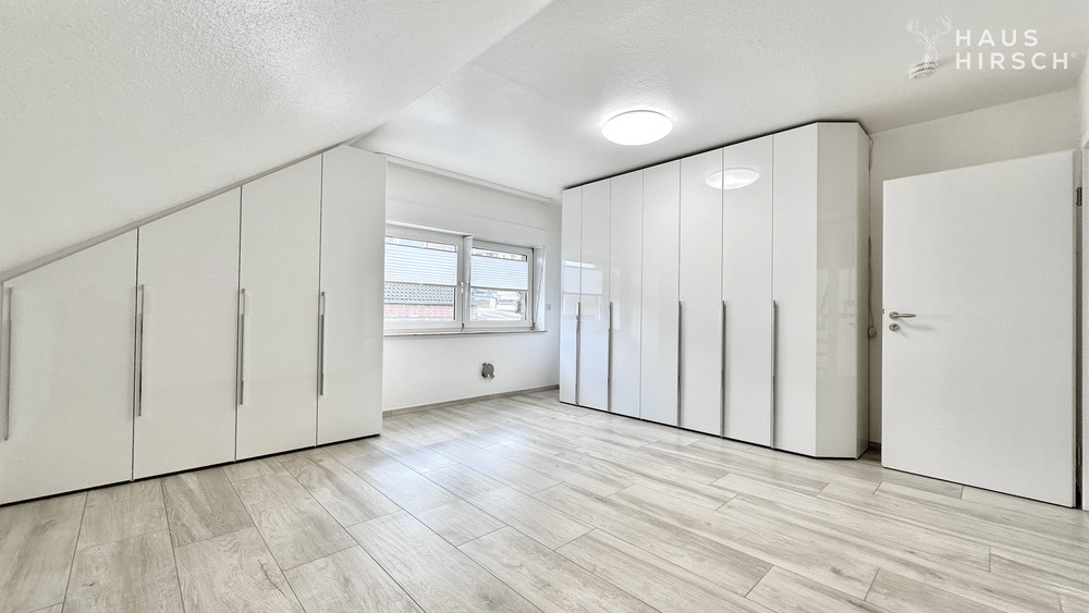 Etagenwohnung Ratingen West - 2 Zimmer, 117 m&sup2;, 1.530&euro; | Angebot:25724943