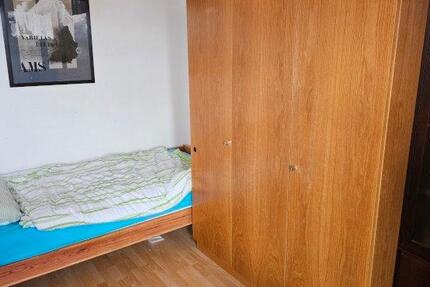 Wohnen auf Zeit Reutlingen Reutlingen (Kernstadt) - 5 Zimmer, 112 m&sup2;, 530&euro; | Angebot:26135234