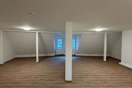 Wohnung Limburg - 1 Zimmer, 76 m&sup2;, 950&euro; | Angebot:25058043