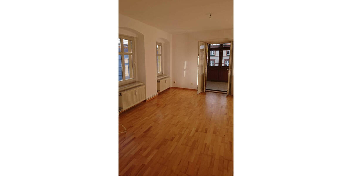 Etagenwohnung Görlitz Innenstadt - 4 Zimmer, 132 m&sup2;, 600&euro; | Angebot:26026389