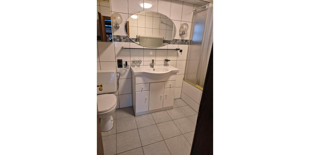 Etagenwohnung Dielheim - 4 Zimmer, 80 m&sup2;, 1.100&euro; | Angebot:24398226