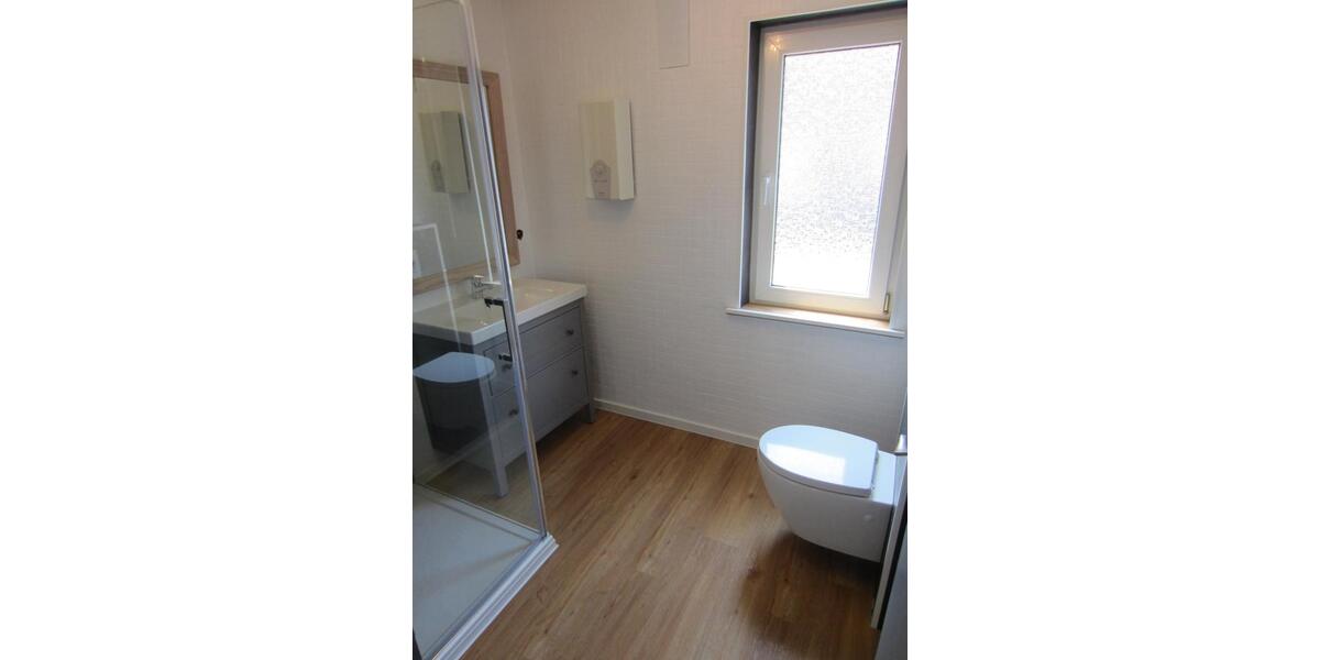 Etagenwohnung Cadenberge - 3 Zimmer, 90 m&sup2;, 825&euro; | Angebot:25759110