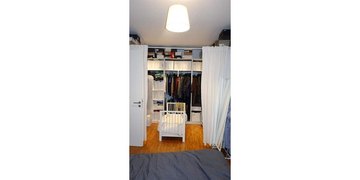 Etagenwohnung Düsseldorf Flingern Nord - 3 Zimmer, 85 m&sup2;, 1.375&euro; | Angebot:24781080