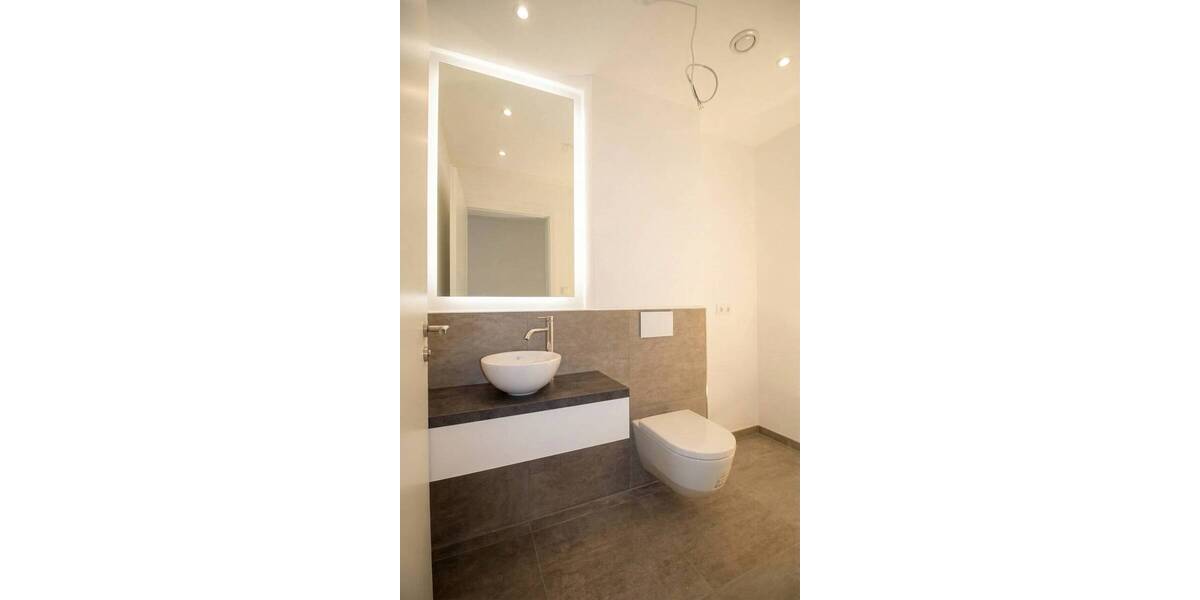 Etagenwohnung Neumarkt in der Oberpfalz Neumarkt - 3 Zimmer, 114 m&sup2;, 1.250&euro; | Angebot:26568550