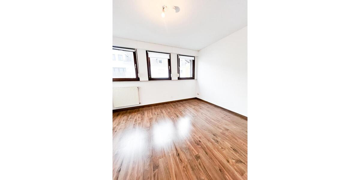 Dachgeschoßwohnung Koblenz - 2 Zimmer, 68 m&sup2;, 675&euro; | Angebot:26266844