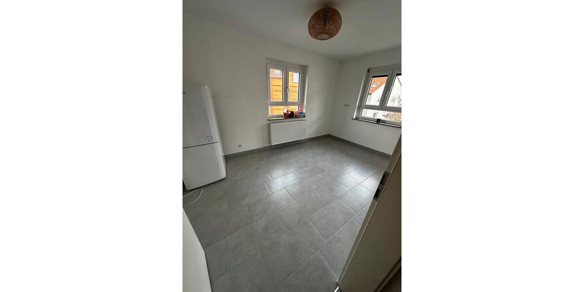 Etagenwohnung Ludwigsburg - 3 Zimmer, 85 m&sup2;, 1.200&euro; | Angebot:25216209