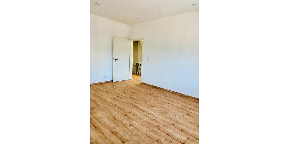 Maisonettenwohnung Bremen Gröpelingen - 3 Zimmer, 85 m&sup2;, 1.200&euro; | Angebot:26579142