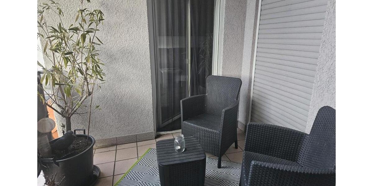 Dachgeschoßwohnung Wächtersbach - 3 Zimmer, 73 m&sup2;, 905&euro; | Angebot:26071977