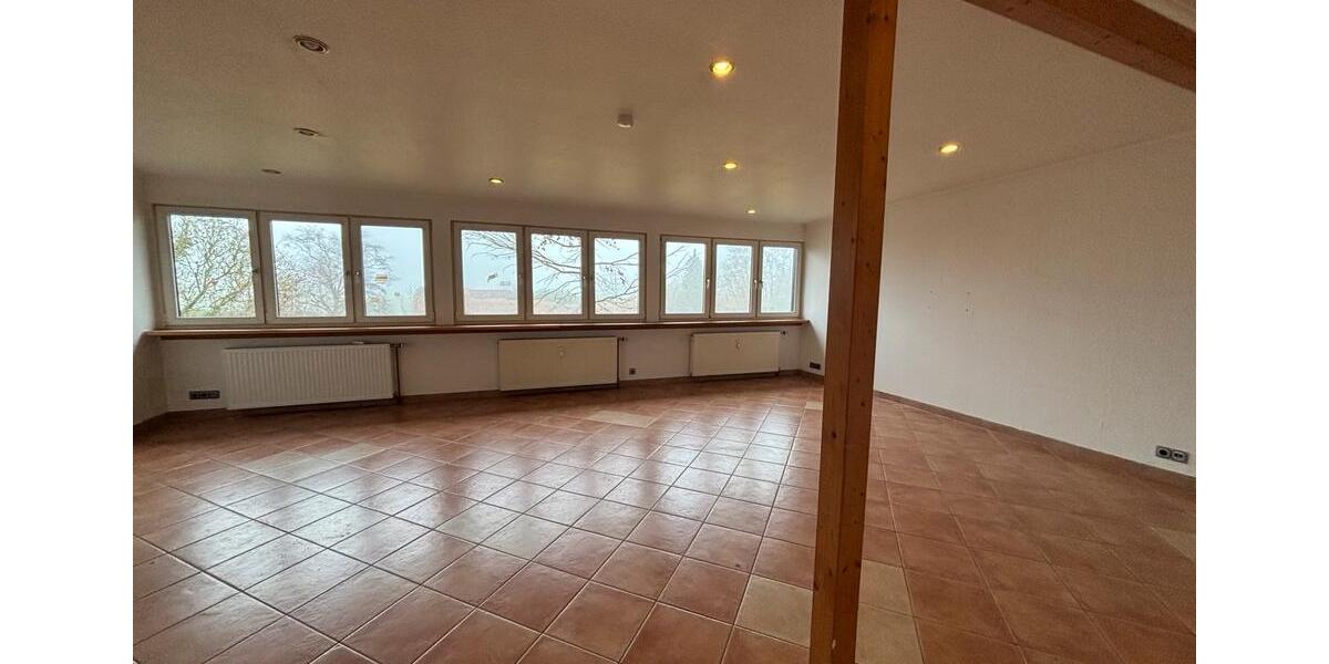 Schöne 2 Zimmer Wohnung mit EBK,Stellplatz und Blick über Felder 2 zimmer