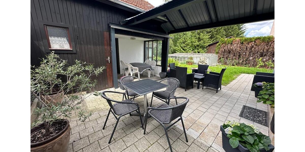 Etagenwohnung Dettingen an der Erms - 3 Zimmer, 60 m&sup2;, 1.950&euro; | Angebot:24590407