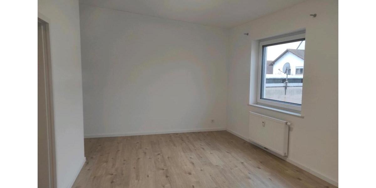 Etagenwohnung Schifferstadt - 3 Zimmer, 82 m&sup2;, 1.000&euro; | Angebot:26025398