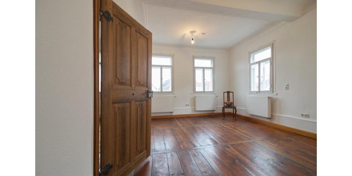 Etagenwohnung Bad Neustadt an der Saale - 2 Zimmer, 75 m&sup2;, 1.000&euro; | Angebot:26341954