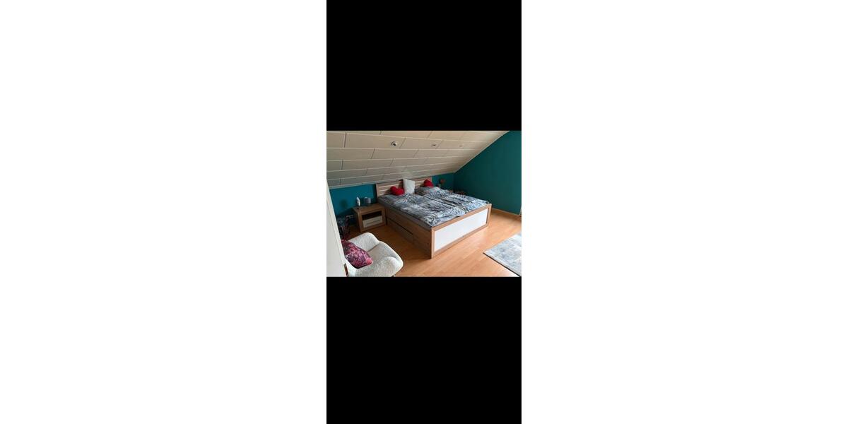 Dachgeschoßwohnung Leiferde - 2.5 Zimmer, 70 m&sup2;, 640&euro; | Angebot:25919893