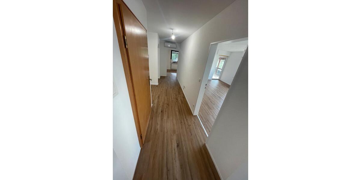 Etagenwohnung Murrhardt - 4.5 Zimmer, 100 m&sup2;, 1.400&euro; | Angebot:26587053