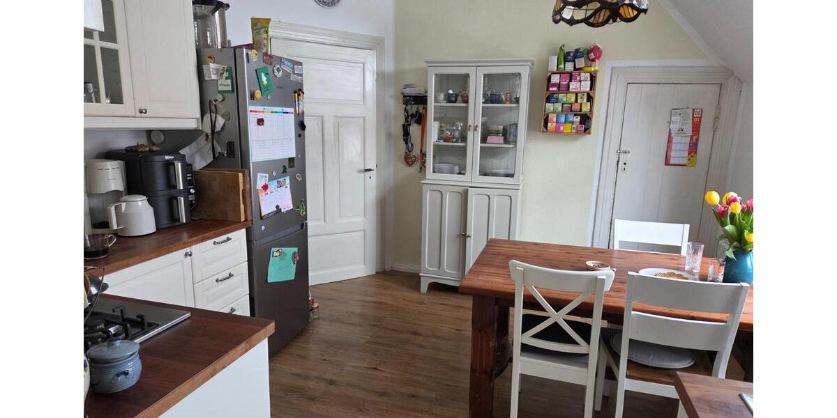 Dachgeschoßwohnung Oldenburg Ziegelhof - 4 Zimmer, 86 m&sup2;, 700&euro; | Angebot:25122116