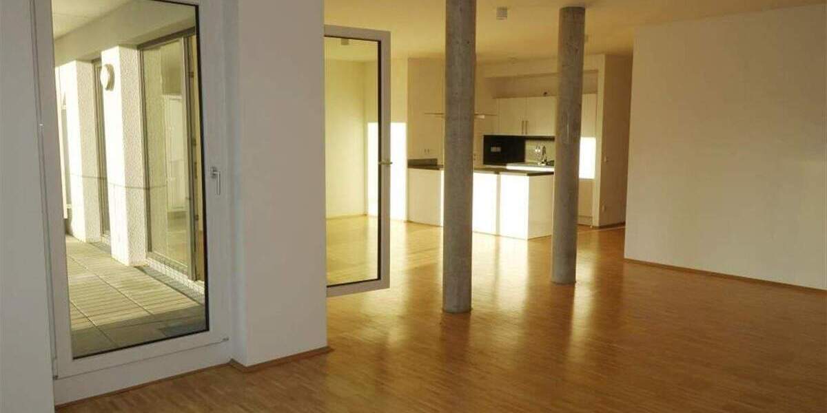 Etagenwohnung Mönchengladbach Stadtmitte - 2 Zimmer, 103 m&sup2;, 1.379&euro; | Angebot:25052081