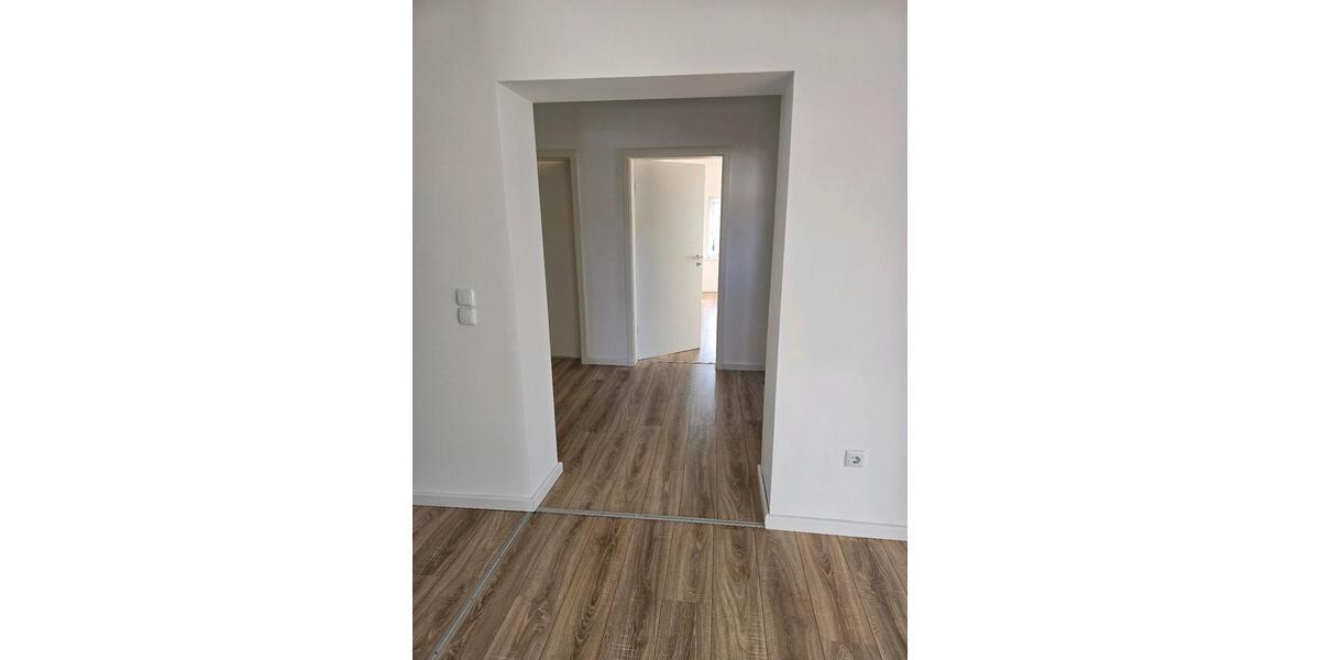Etagenwohnung Schnaittach - 3 Zimmer, 100 m&sup2;, 1.300&euro; | Angebot:24626452