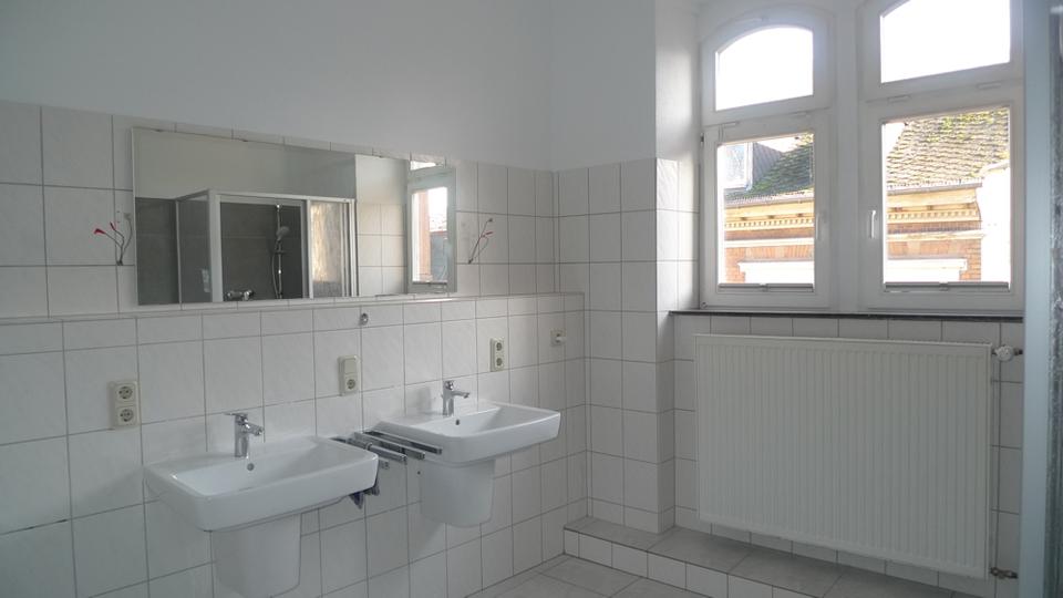 Etagenwohnung Trier - 4 Zimmer, 159 m&sup2;, 1.430&euro; | Angebot:23887977