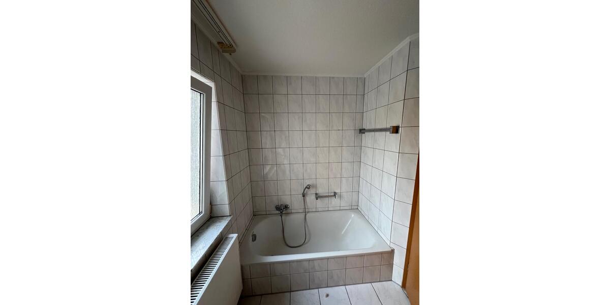 Etagenwohnung Schmelz - 2 Zimmer, 68 m&sup2;, 680&euro; | Angebot:24311015