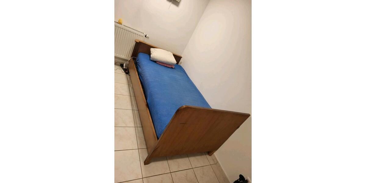 Etagenwohnung Ludwigshafen am Rhein Ludwigshafen-Hemshof - 1 Zimmer, 16 m&sup2;, 390&euro; | Angebot:26617038