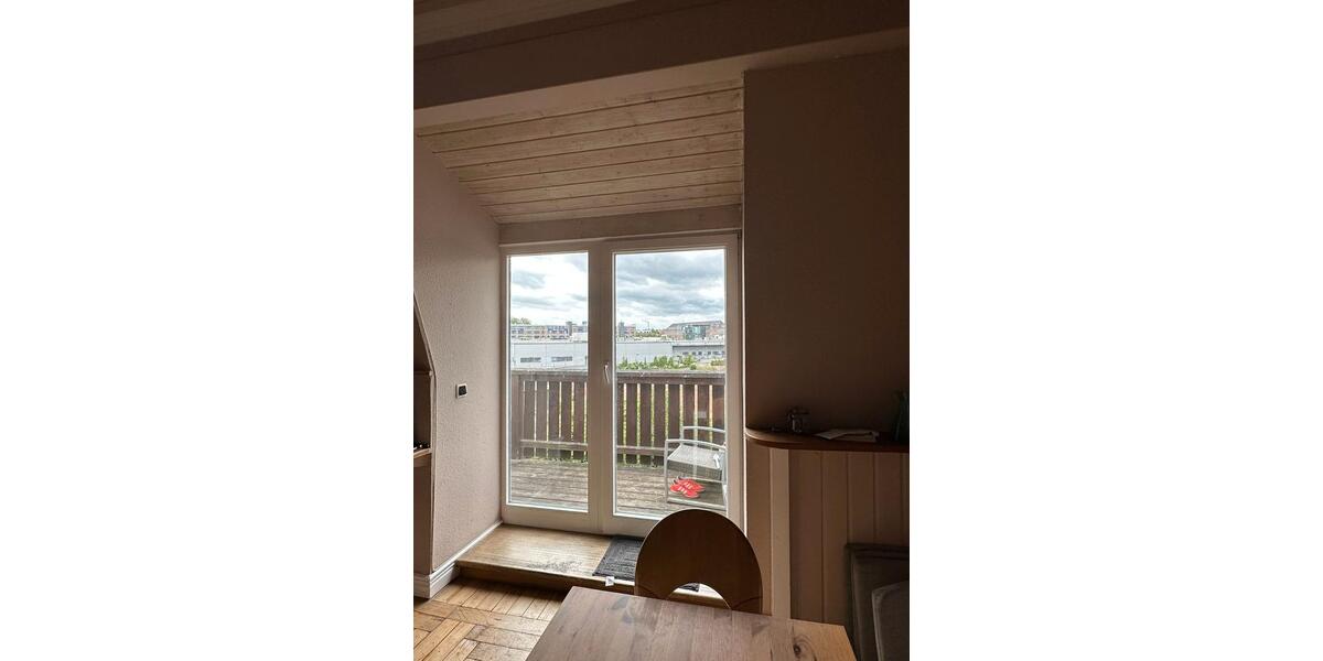 Dachgeschoßwohnung Kleve - 1 Zimmer, 15 m&sup2;, 380&euro; | Angebot:25988638