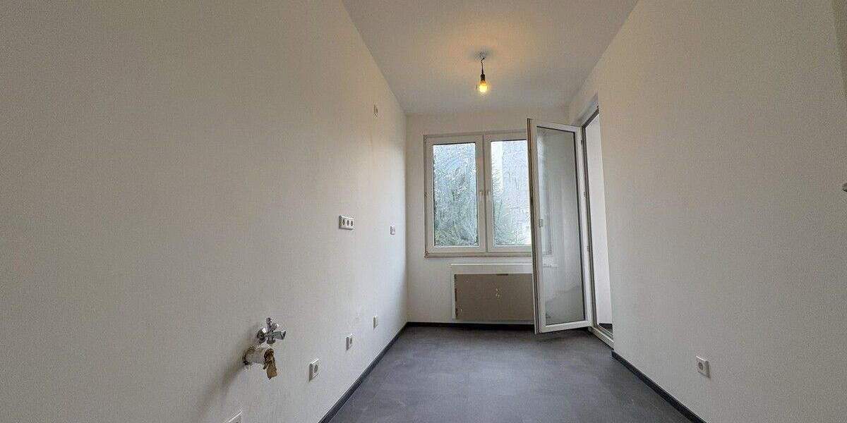 Etagenwohnung Düsseldorf Bilk - 2 Zimmer, 60 m&sup2;, 870&euro; | Angebot:25142153