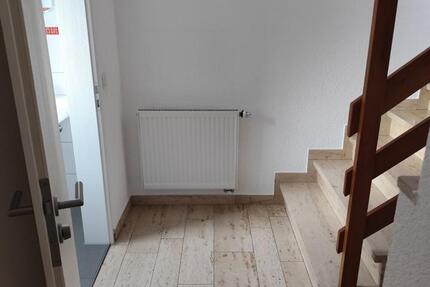 Haus Murrhardt - 4 Zimmer, 90 m&sup2;, 1.200&euro; | Angebot:24658340