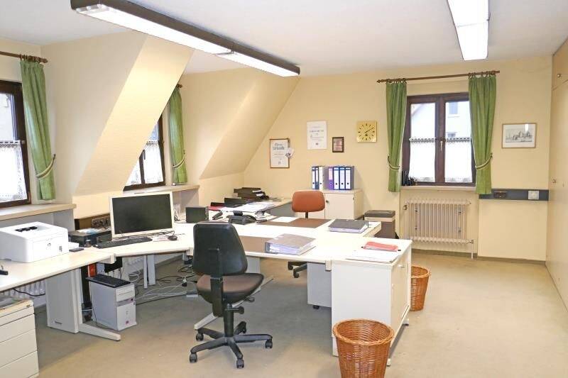 Gewerbeobjekt Schnaittach - 3 Zimmer, 100 m&sup2;, 800&euro; | Angebot:23954316