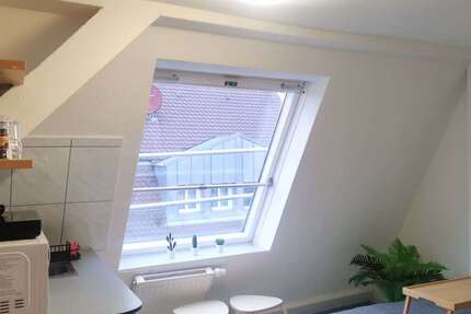 Zimmer Stuttgart Stuttgart-Mitte - 1 Zimmer, 890&euro; | Angebot:27099550