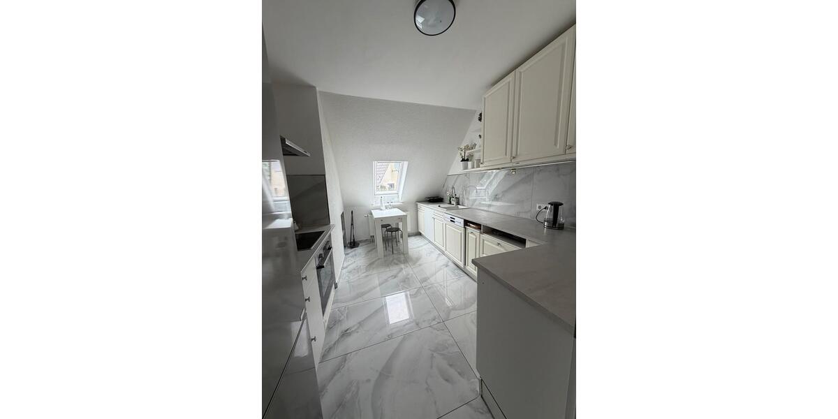 Dachgeschoßwohnung Stadthagen - 3 Zimmer, 100 m&sup2;, 1.000&euro; | Angebot:26671625