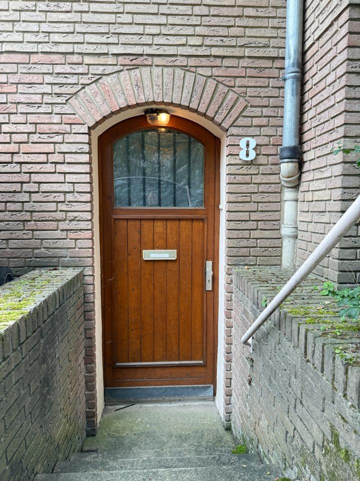 4-Zimmer-Souterrain-Wohnung in der Oststadt! Nur für eine WG!