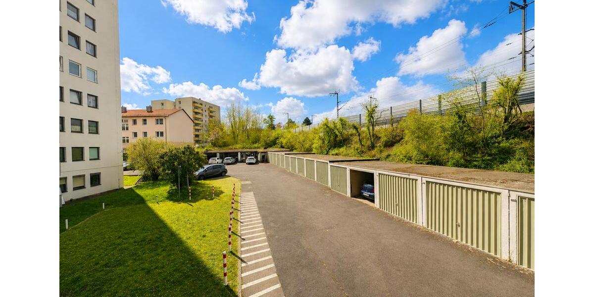 Etagenwohnung Würzburg Heuchelhof - 3 Zimmer, 81 m&sup2;, 1.130&euro; | Angebot:26619266