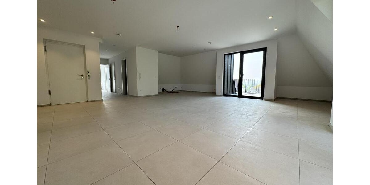 Einfamilienhaus Siegburg - 3 Zimmer, 119 m&sup2;, 1.980&euro; | Angebot:26384117