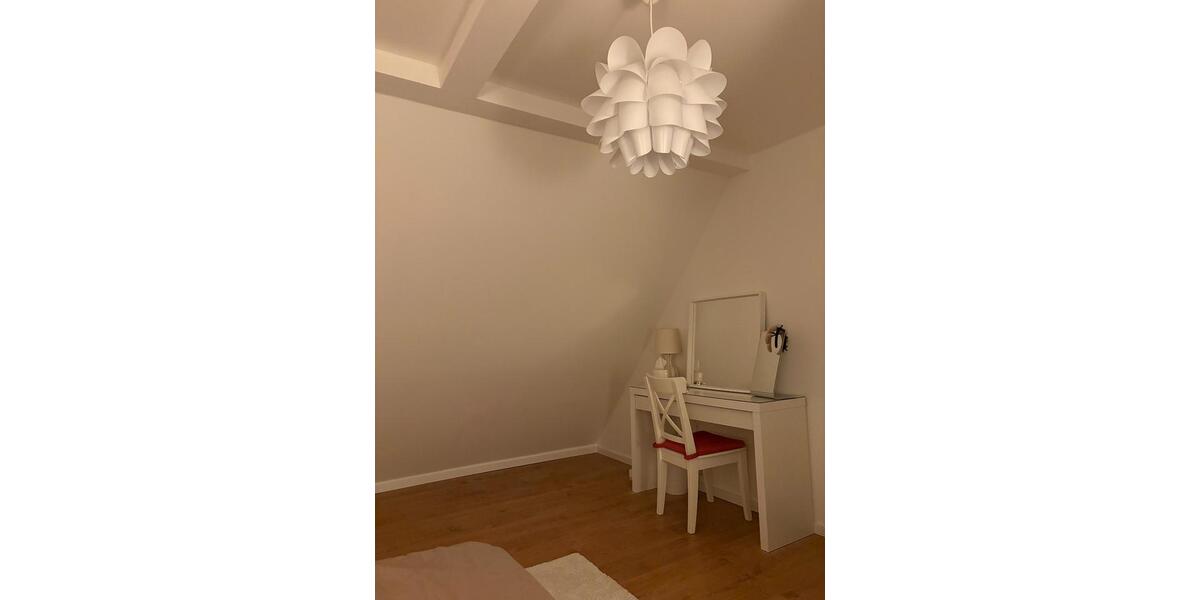 Dachgeschoßwohnung Siegen - 4 Zimmer, 95 m&sup2;, 1.400&euro; | Angebot:24665018